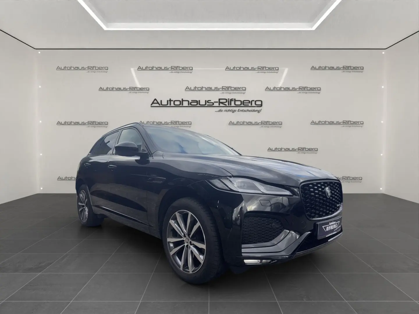 F-PACE D200 R-Dynamic SE AWD AHK PANO ACC MEMORY
