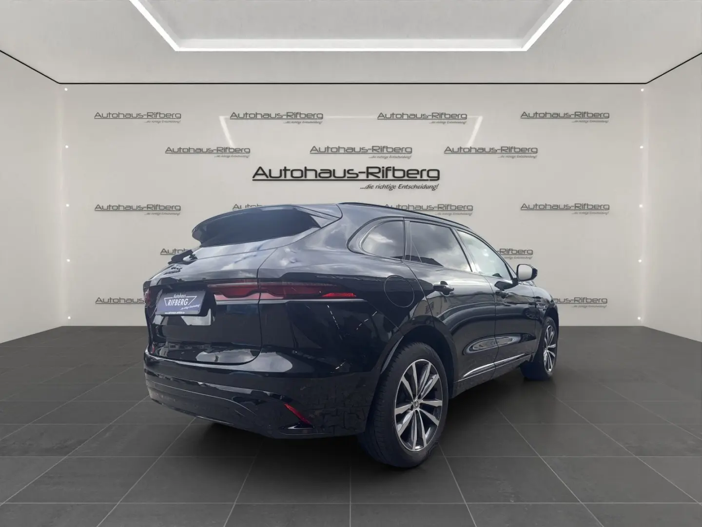 F-PACE D200 R-Dynamic SE AWD AHK PANO ACC MEMORY
