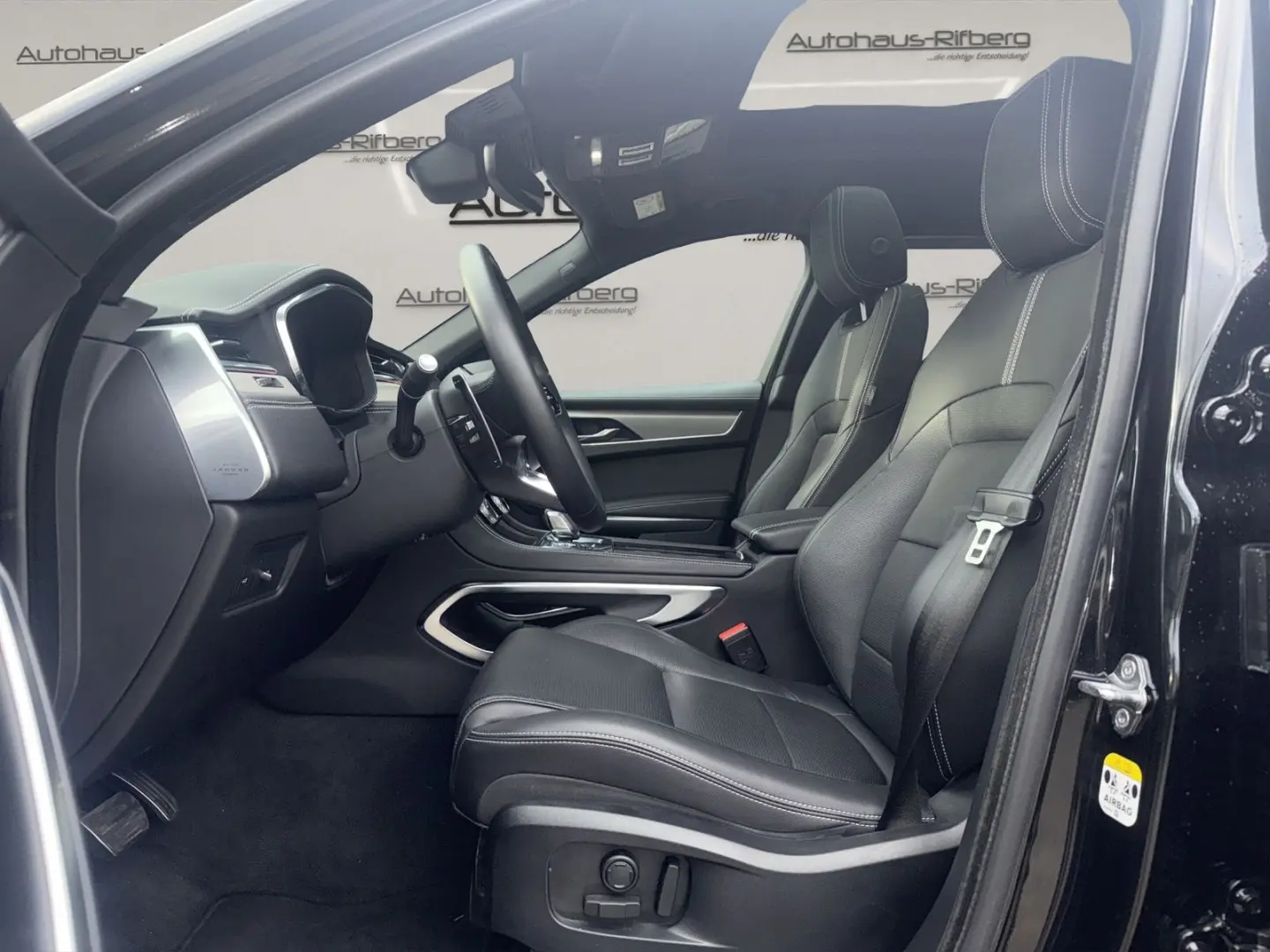 F-PACE D200 R-Dynamic SE AWD AHK PANO ACC MEMORY