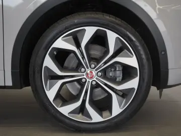 E-PACE P250 AWD R-Dynamic 1.H 21 Digital Memory