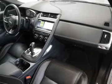 E-PACE P250 AWD R-Dynamic 1.H 21 Digital Memory