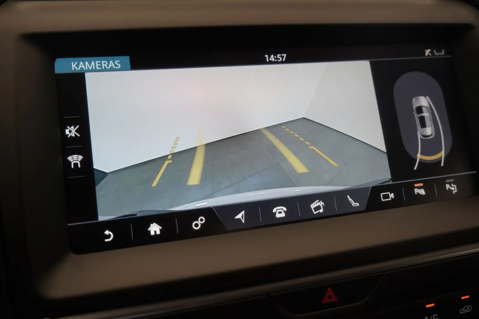 E-PACE P250 AWD R-Dynamic 1.H 21 Digital Memory