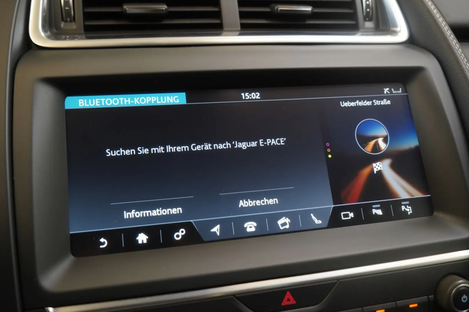 E-PACE P250 AWD R-Dynamic 1.H 21 Digital Memory