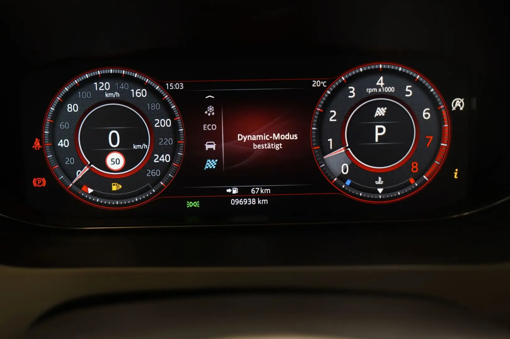 E-PACE P250 AWD R-Dynamic 1.H 21 Digital Memory