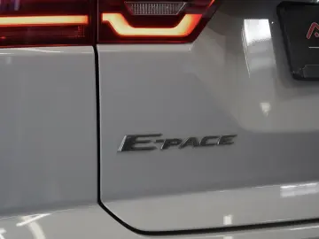 E-PACE P250 AWD R-Dynamic 1.H 21 Digital Memory