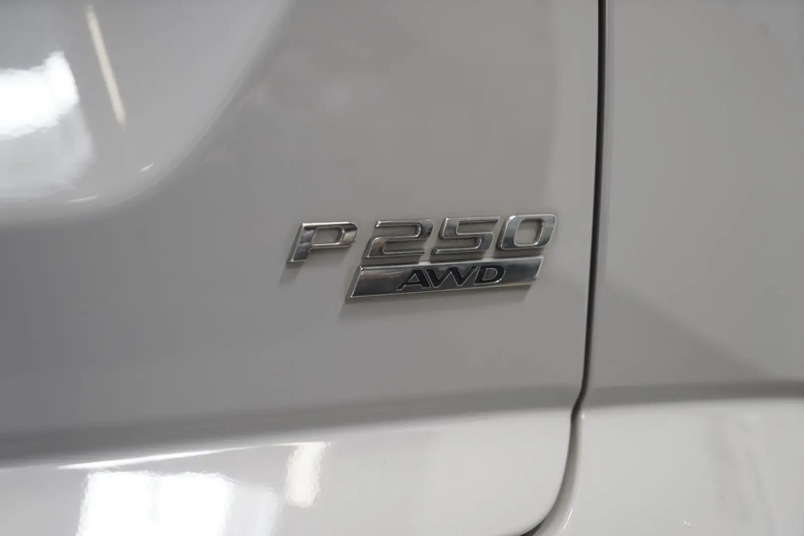 E-PACE P250 AWD R-Dynamic 1.H 21 Digital Memory