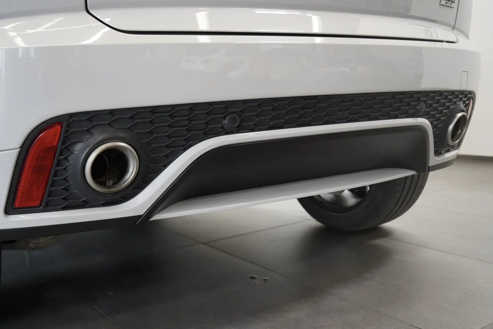 E-PACE P250 AWD R-Dynamic 1.H 21 Digital Memory