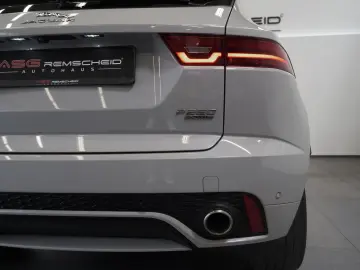 E-PACE P250 AWD R-Dynamic 1.H 21 Digital Memory