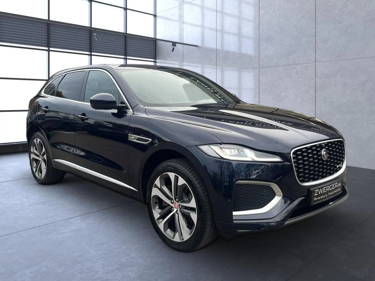 F-Pace D300 AWD R-Dynamic SE SCHIEBEDACH