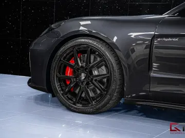 Panamera 4S E-Hybrid 972 Pano 21  BOSE 14-way