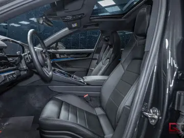 Panamera 4S E-Hybrid 972 Pano 21  BOSE 14-way