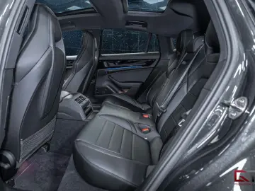 Panamera 4S E-Hybrid 972 Pano 21  BOSE 14-way