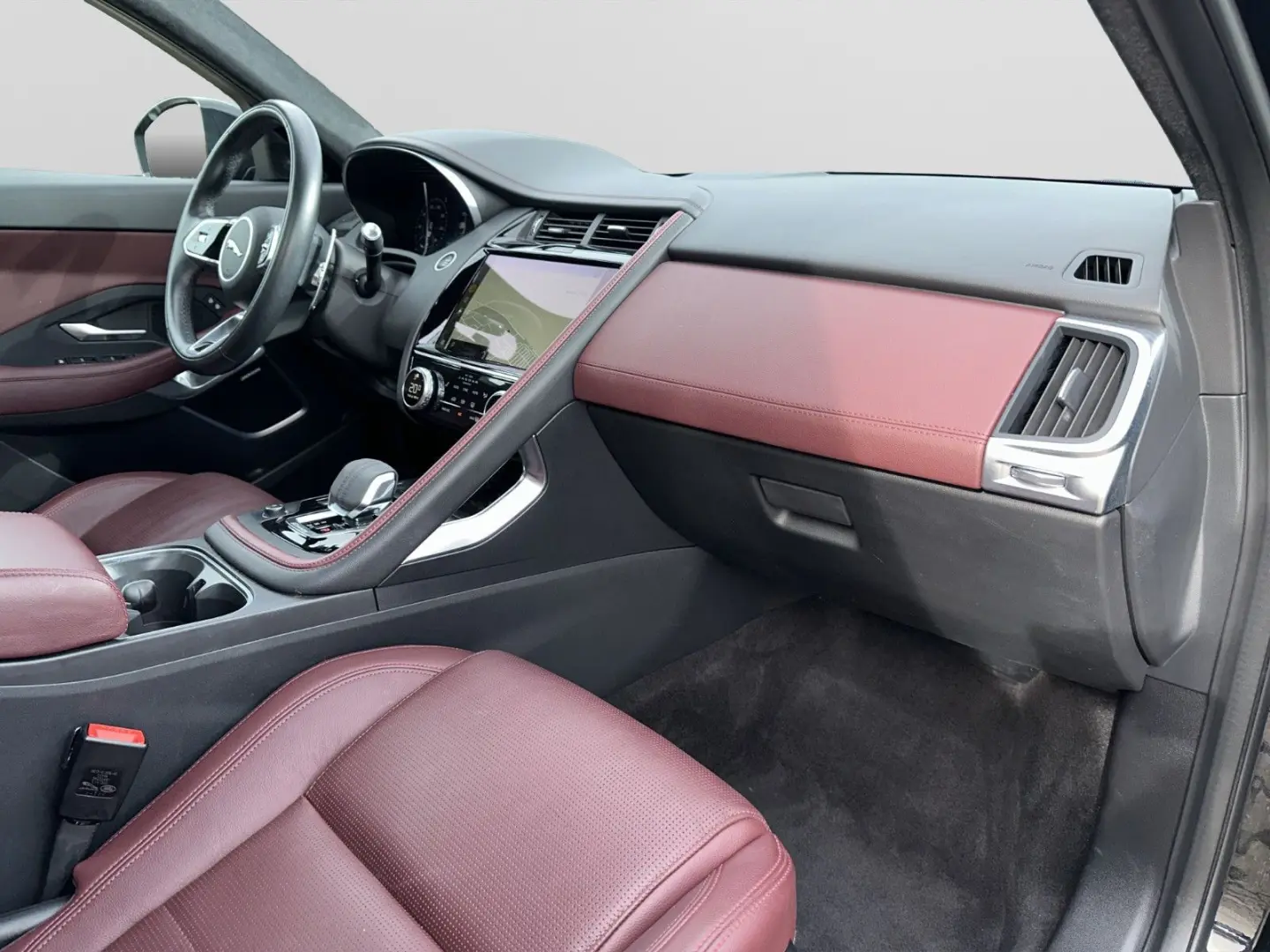 E-Pace P300 Sport AWD Meridian Pano Alcantara