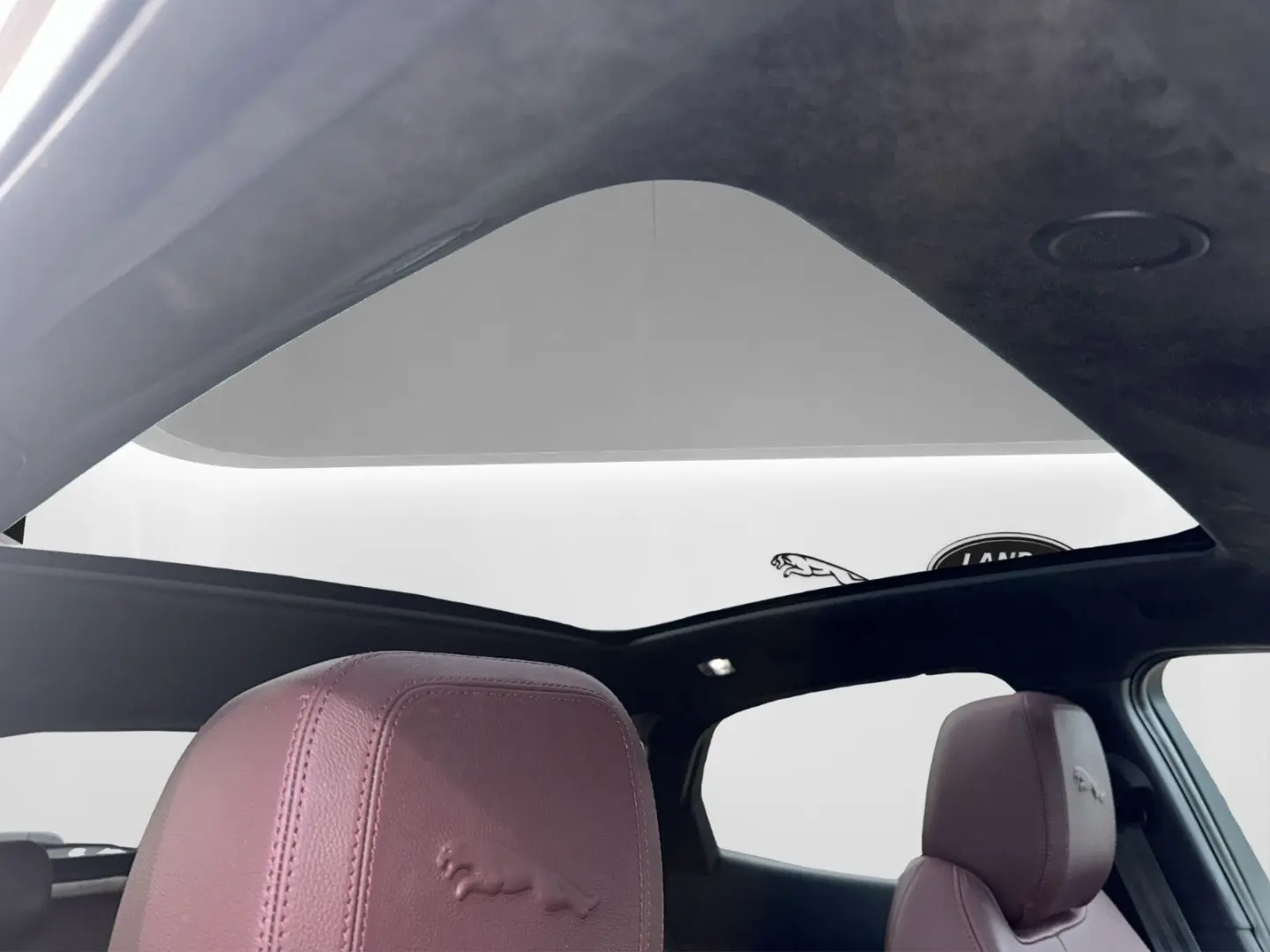 E-Pace P300 Sport AWD Meridian Pano Alcantara