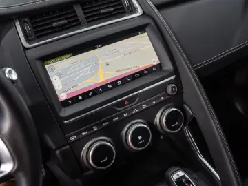 E-PACES AWD R-DYNAMIC BLACK-PACK 19 LM NAVI DAB