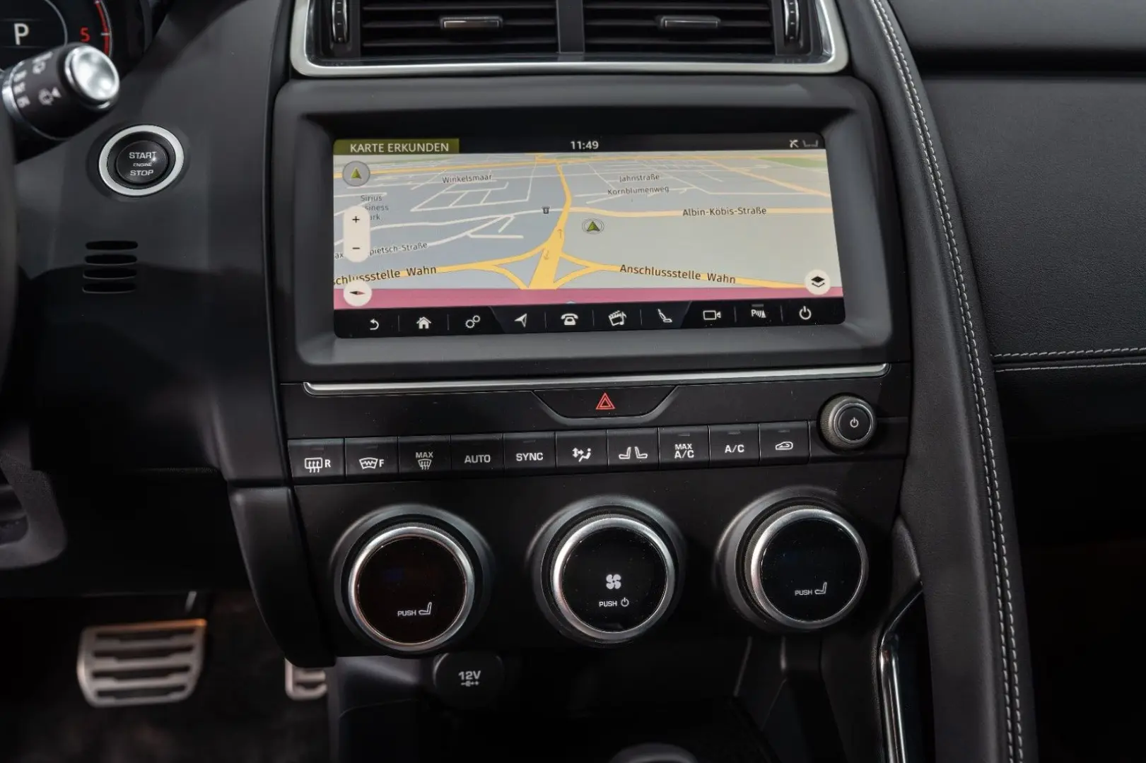 E-PACES AWD R-DYNAMIC BLACK-PACK 19 LM NAVI DAB