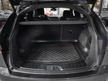 E-PACES AWD R-DYNAMIC BLACK-PACK 19 LM NAVI DAB