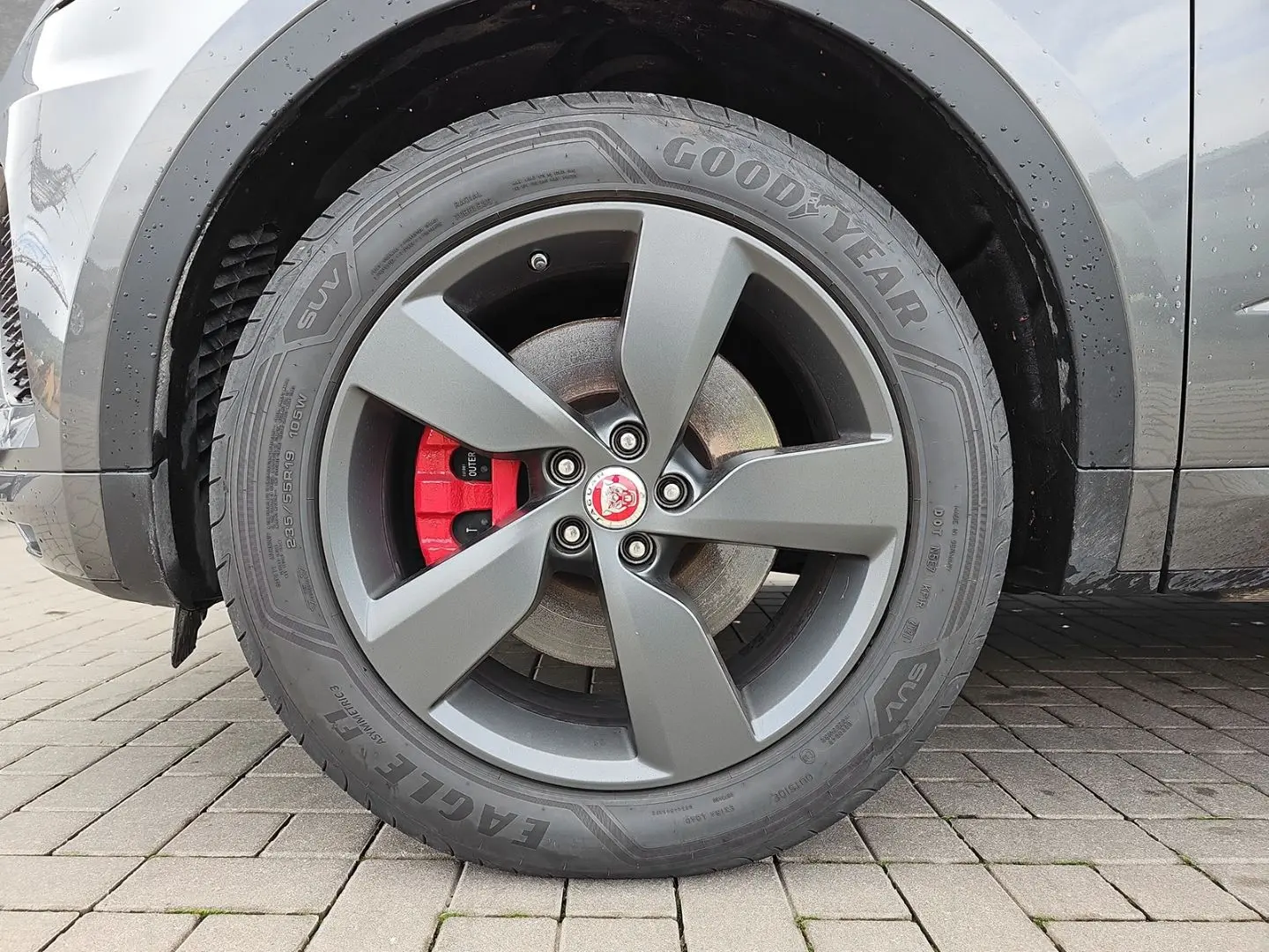 E-Pace P200 Chequered Flag