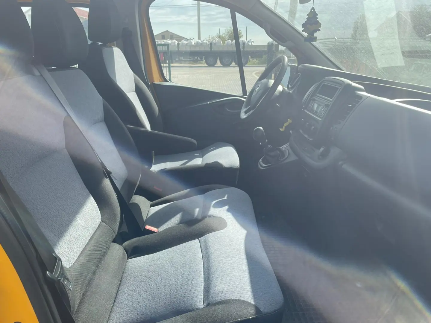 Opel Vivaro 1.6 CDTI L2H1  8 1 locuri