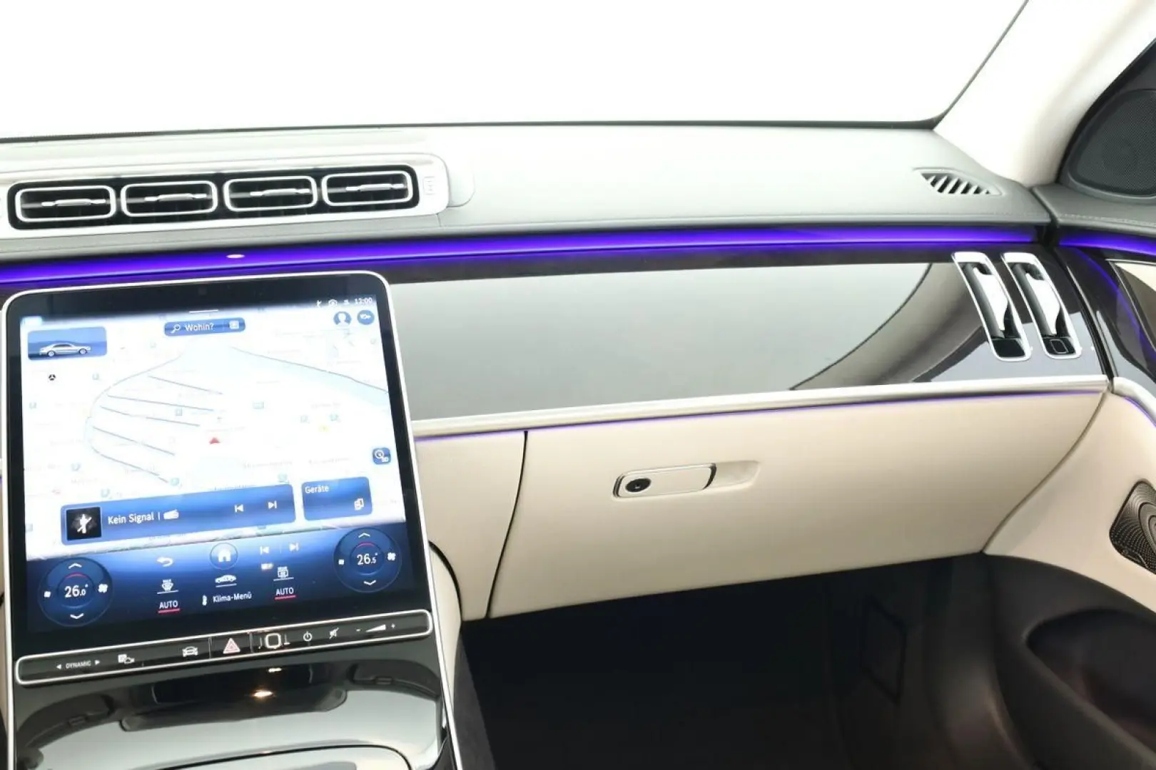 S 580 lang AMG DIGITAL Pano HUD HighEndFond 21