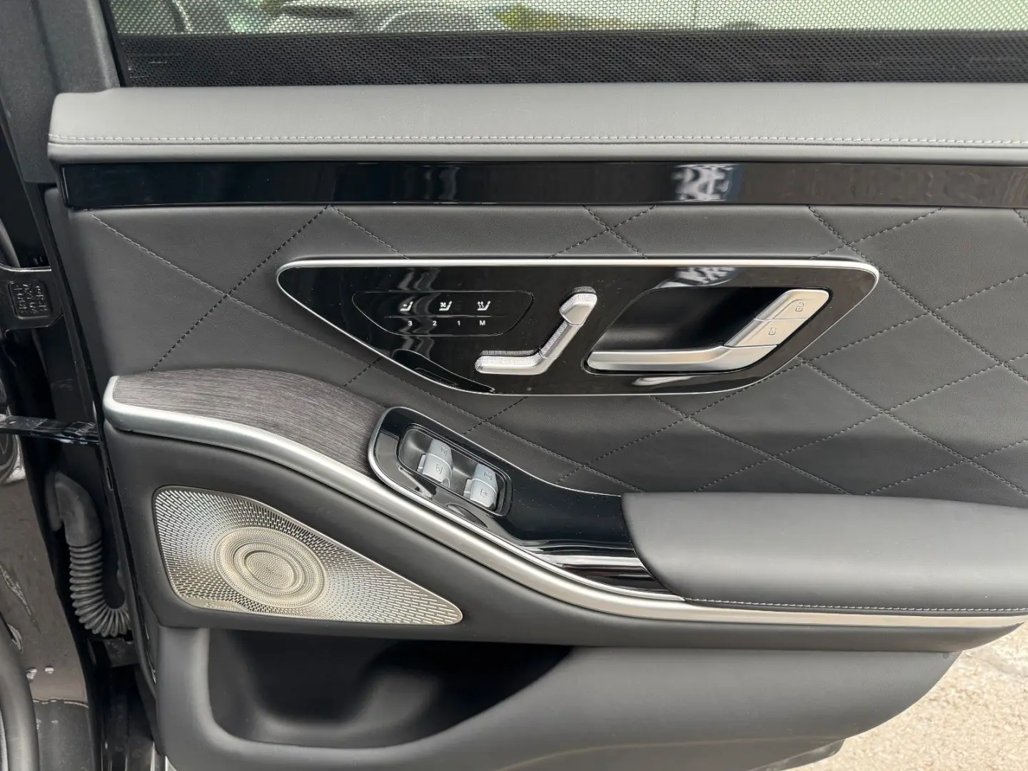 S 580e AMG Pano Digital Burm 3D AirM HUD 360