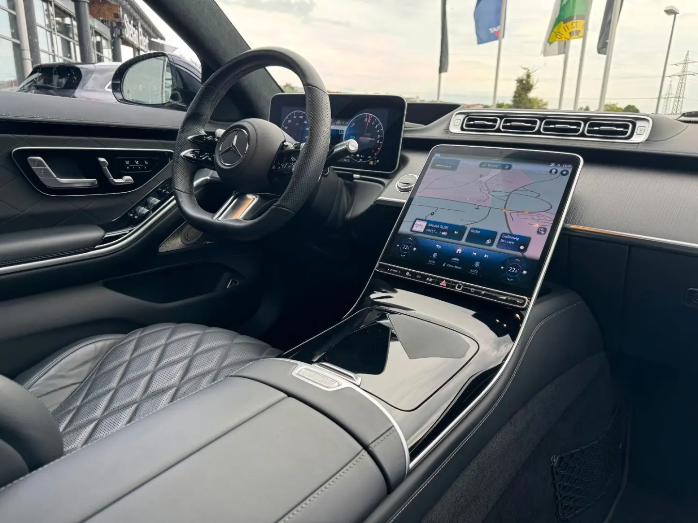 S 580e AMG Pano Digital Burm 3D AirM HUD 360