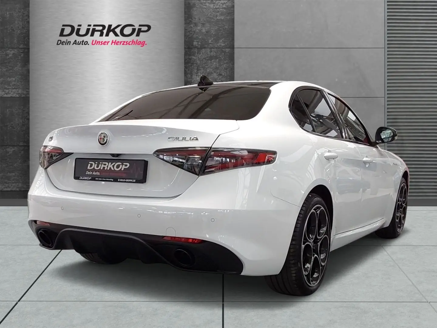 Giulia 2.0 Turbo Veloce Allrad AT NAVI Leder LED