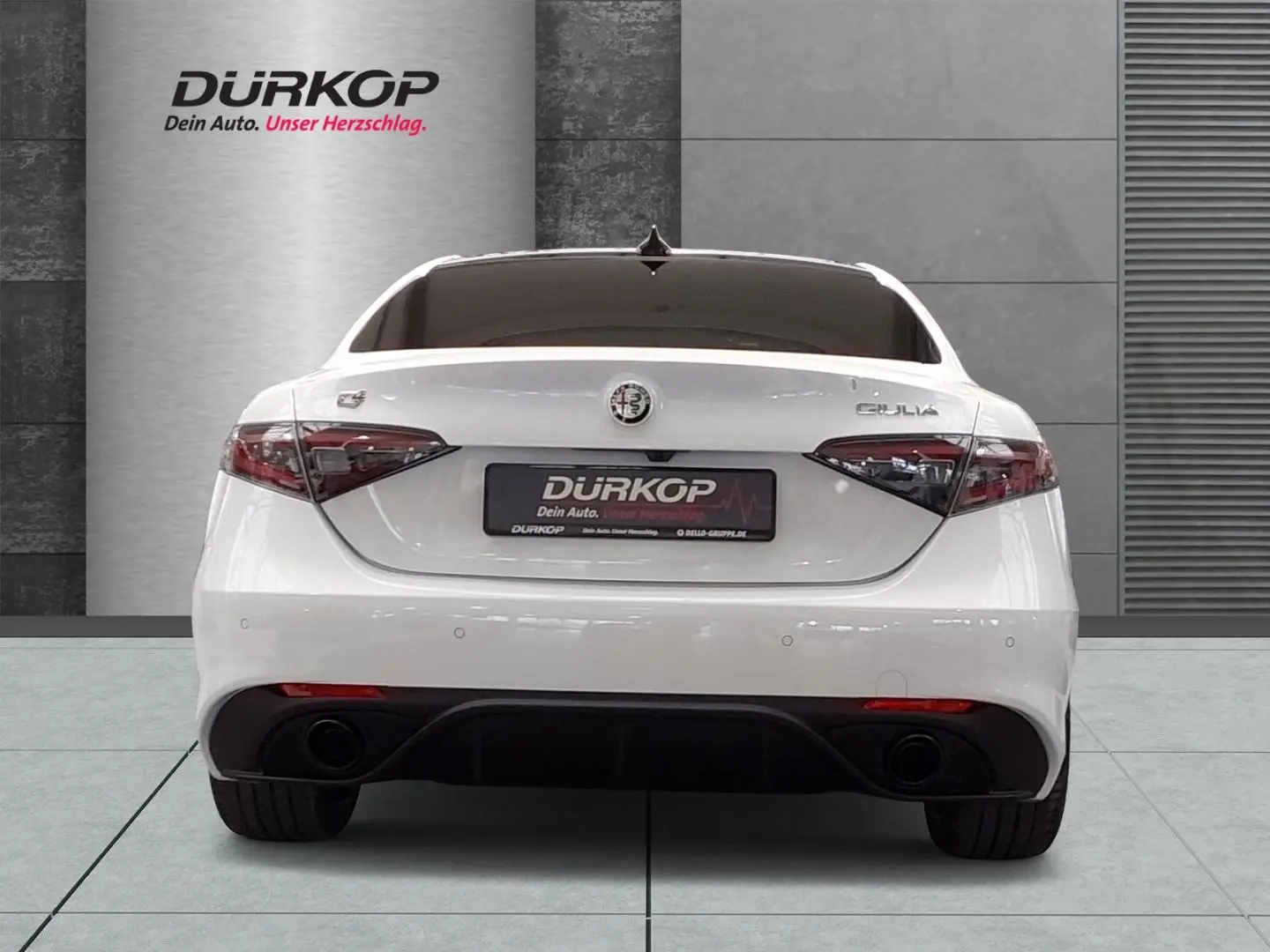 Giulia 2.0 Turbo Veloce Allrad AT NAVI Leder LED