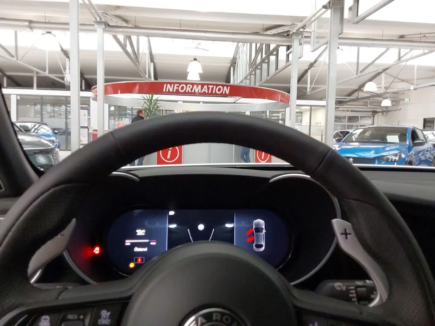 Giulia 2.0 Turbo Veloce Allrad AT NAVI Leder LED