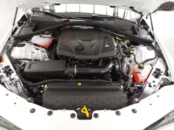 Giulia 2.0 Turbo Veloce Allrad AT NAVI Leder LED