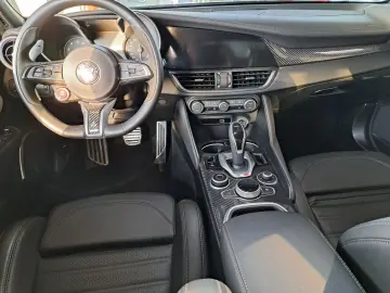 Giulia Quadrifoglio 510 PS