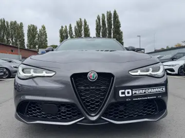 Giulia  VELOCE Q4 PANO RFK MEMORY ACC CARPLAY