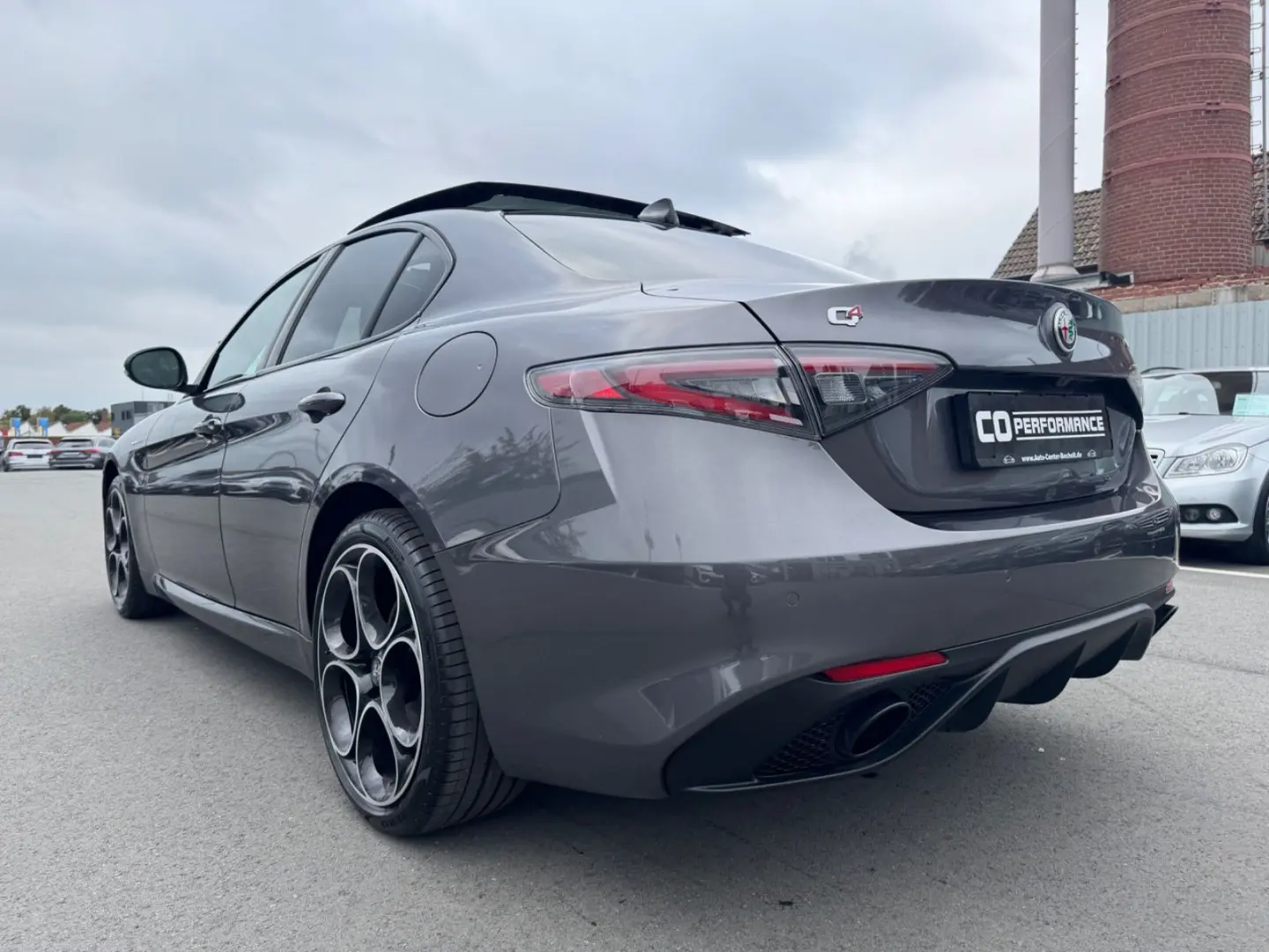 Giulia  VELOCE Q4 PANO RFK MEMORY ACC CARPLAY