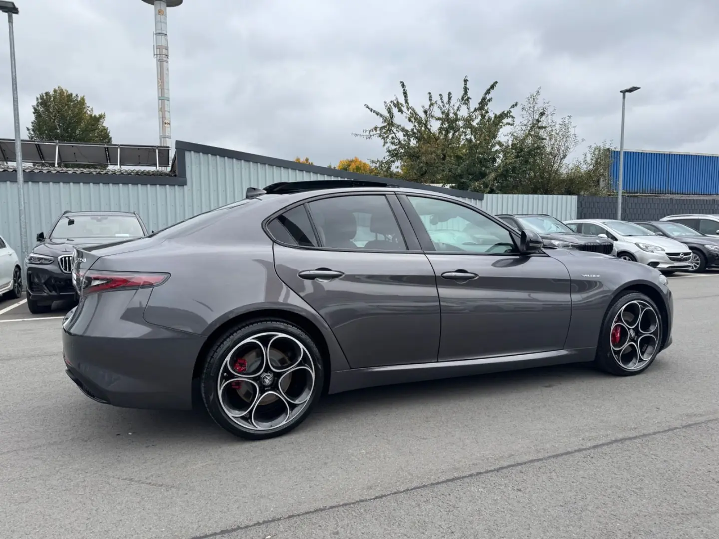 Giulia  VELOCE Q4 PANO RFK MEMORY ACC CARPLAY