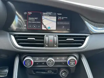 Giulia 2.9 V6 Bi-Turbo AT8 Quadrifoglio