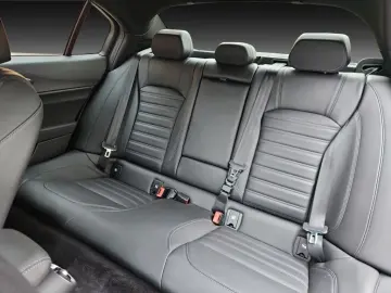 GIULIA 510PS QUADRIFOGLIO 1. HAND DEUTSCH VERDE