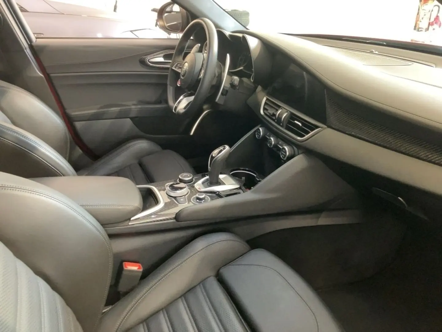 Giulia Quadrifoglio Assistenz Paket  19 Classico