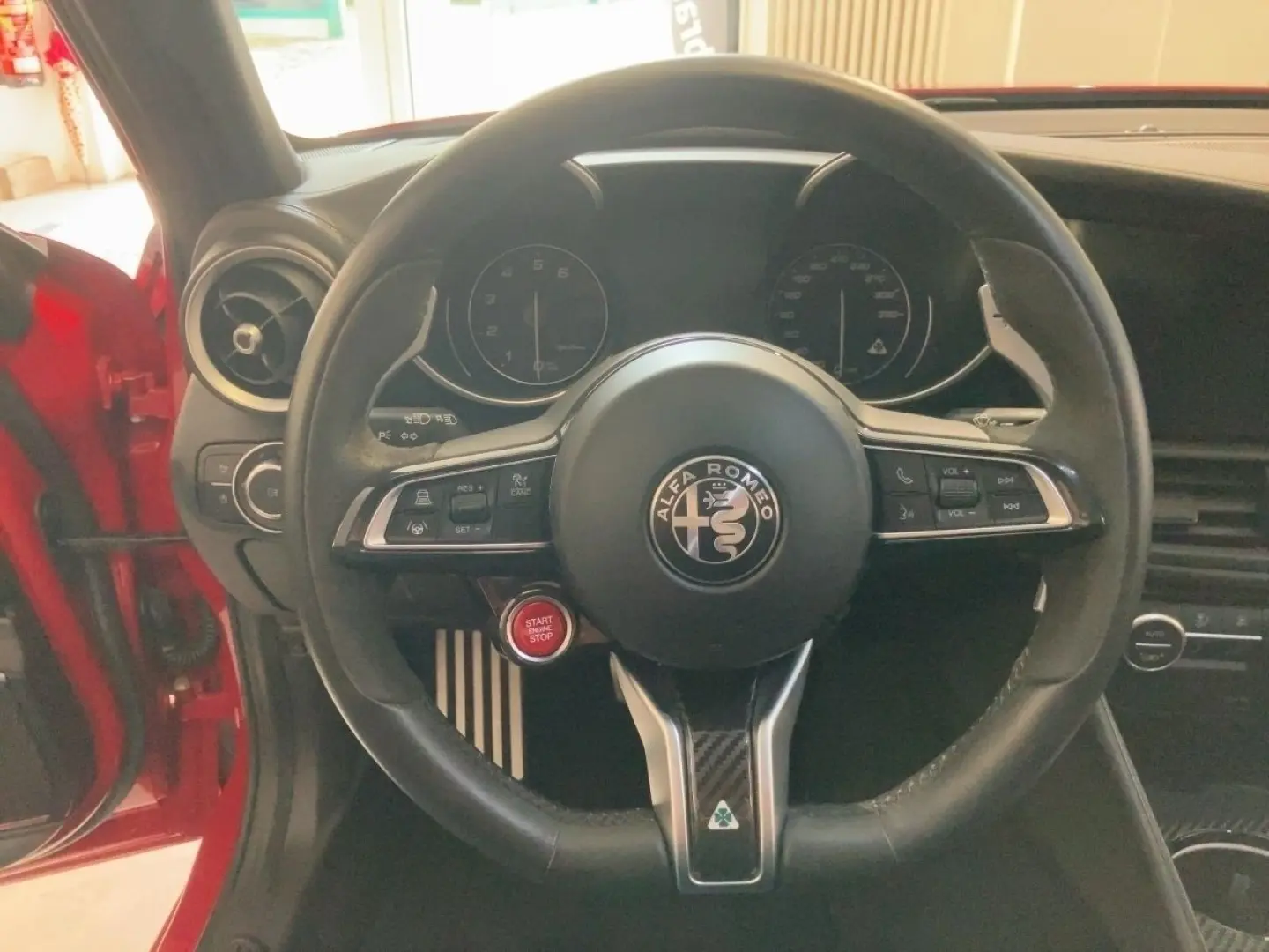 Giulia Quadrifoglio Assistenz Paket  19 Classico