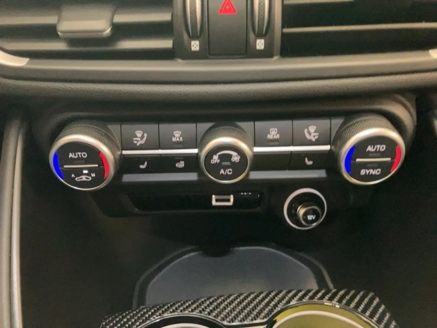 Giulia Quadrifoglio Assistenz Paket  19 Classico