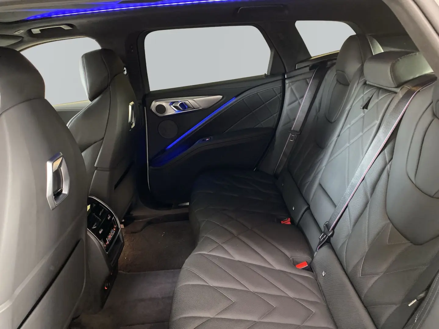 XM 50e . 22  LC Prof. HUD H K DAB