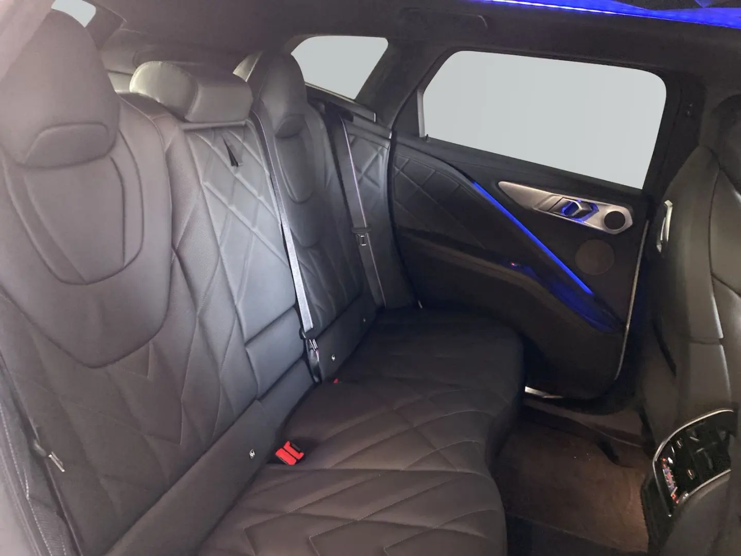 XM 50e . 22  LC Prof. HUD H K DAB