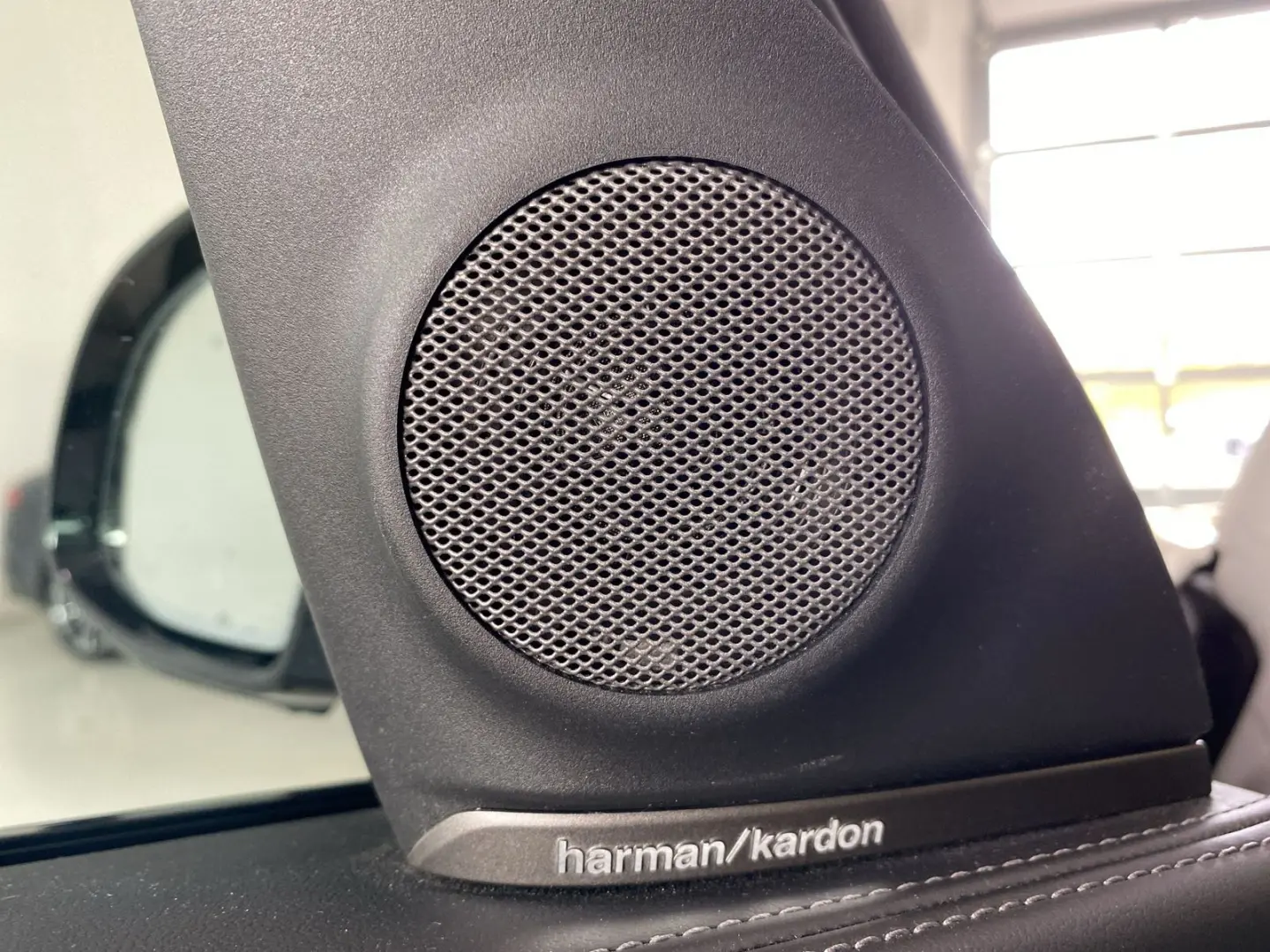 XM 50e . 22  LC Prof. HUD H K DAB