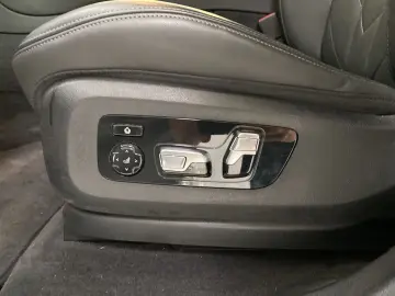 XM 50e . 22  LC Prof. HUD H K DAB