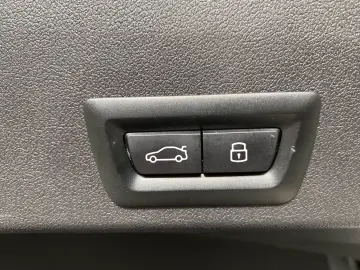 XM 50e . 22  LC Prof. HUD H K DAB