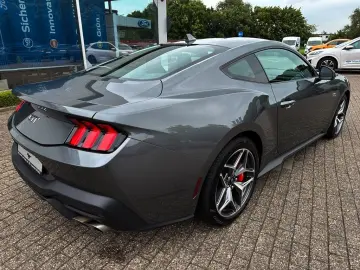 Mustang Fastback 5.0 V8 GT LED BLIS Sync4 RFK