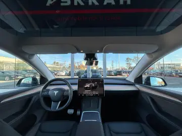 Tesla Model Y Performance Dual Motor AWD 2022