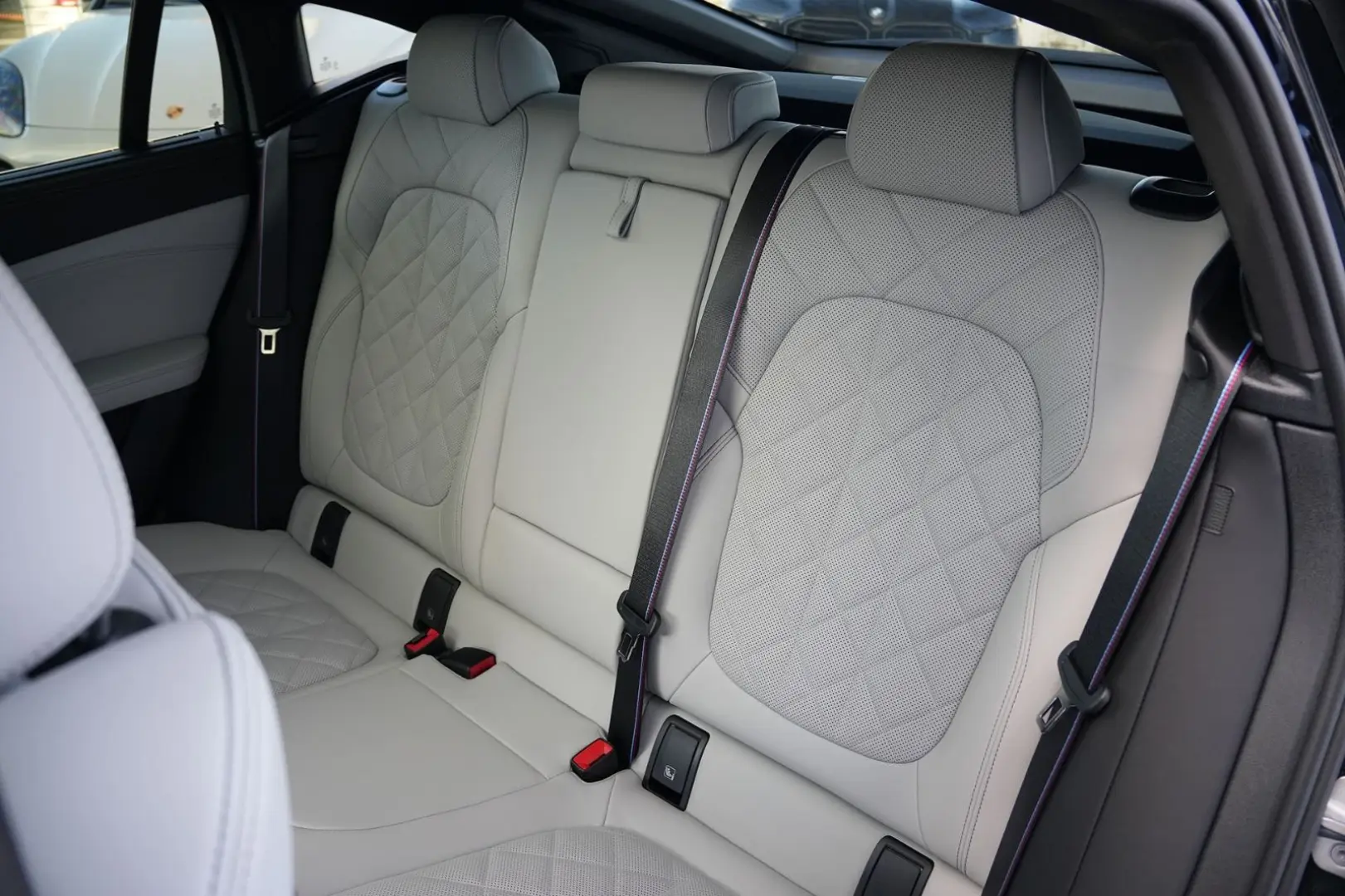 X6 xDrive30d M SPORT PRO-LUFTF.-PANO-HUD-H K-22M