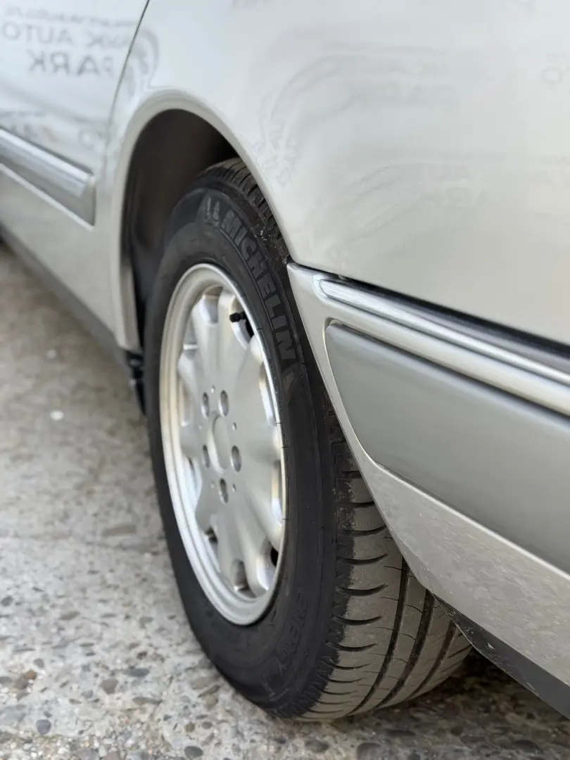 Mercedes E200 – 1998