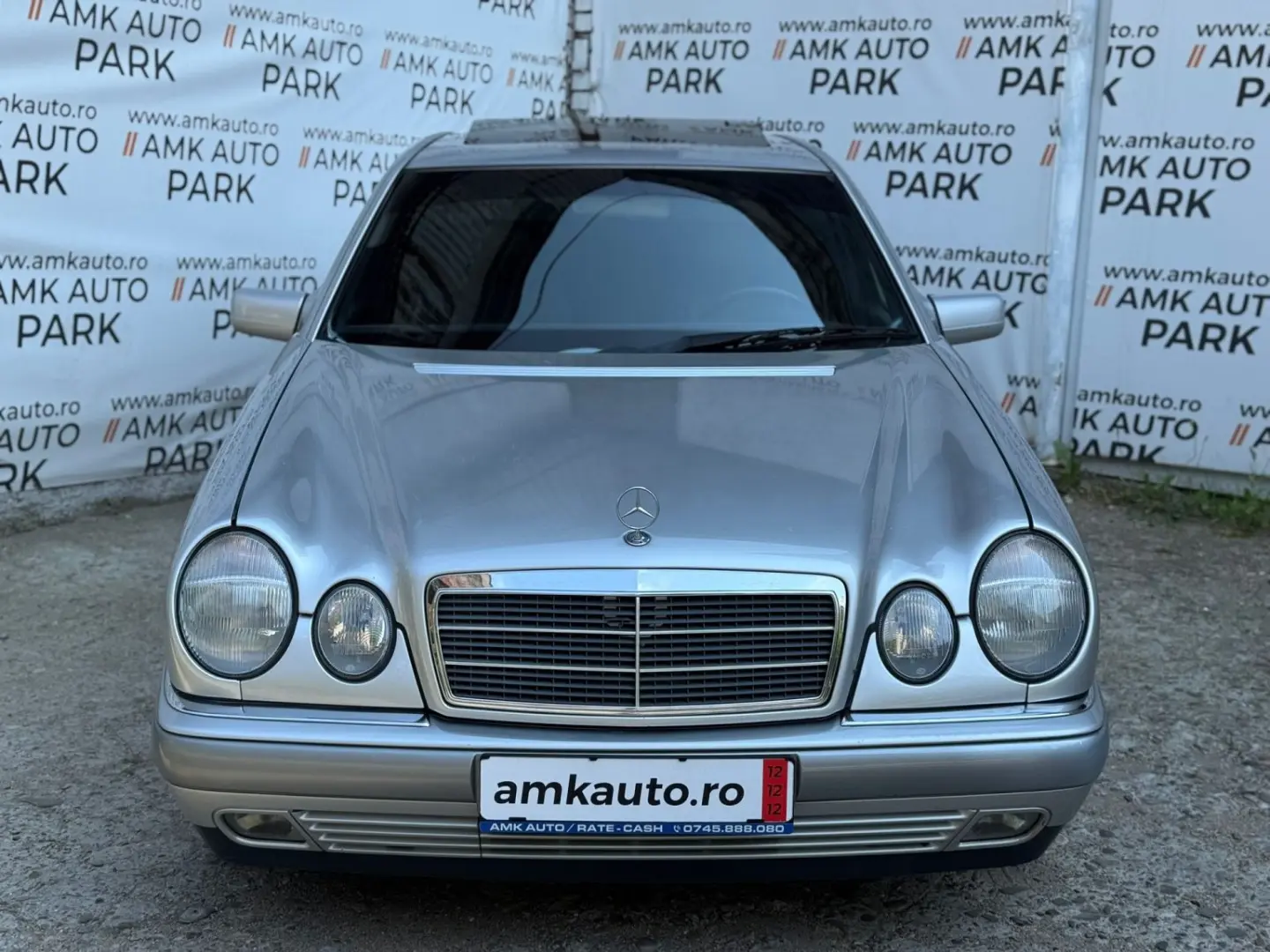 Mercedes E200 – 1998