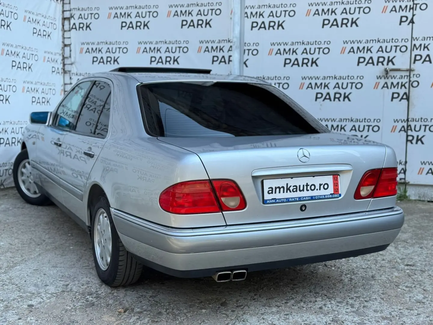 Mercedes E200 – 1998